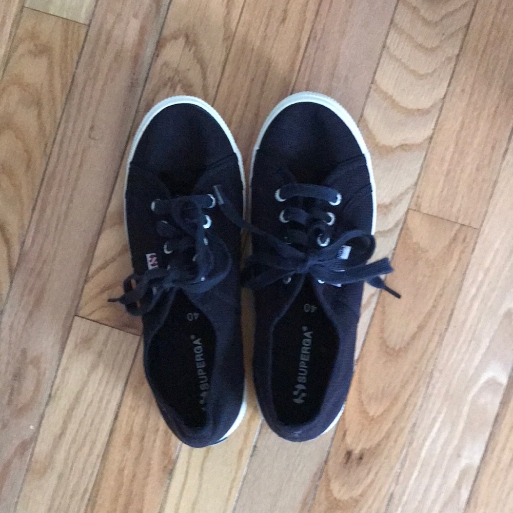 ❤️Closet Closing Sale! ❤️LIKE NEW! Superga canvas sneakers